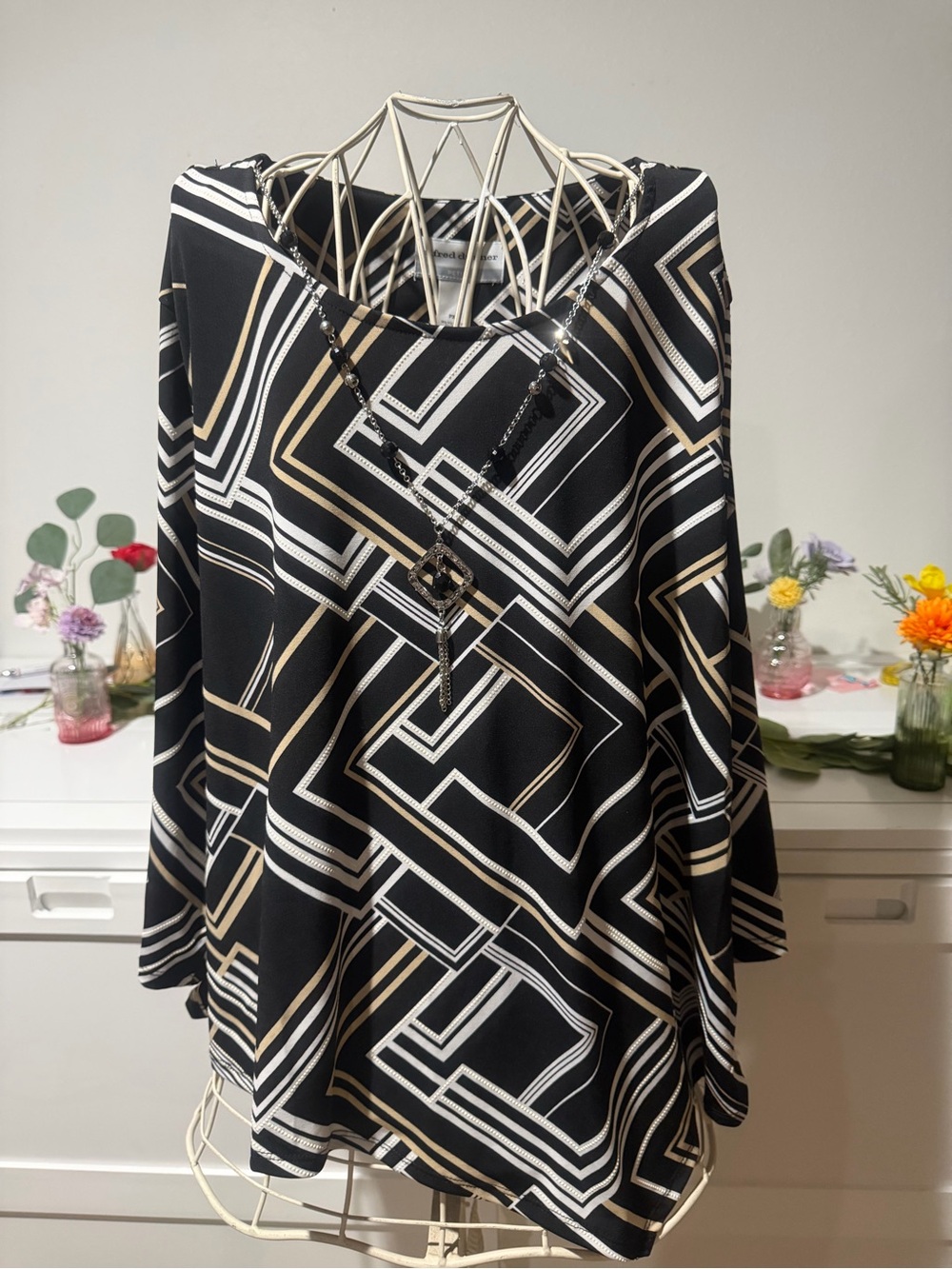 Alfred Dunner Black White and Gold Geometric Blouse